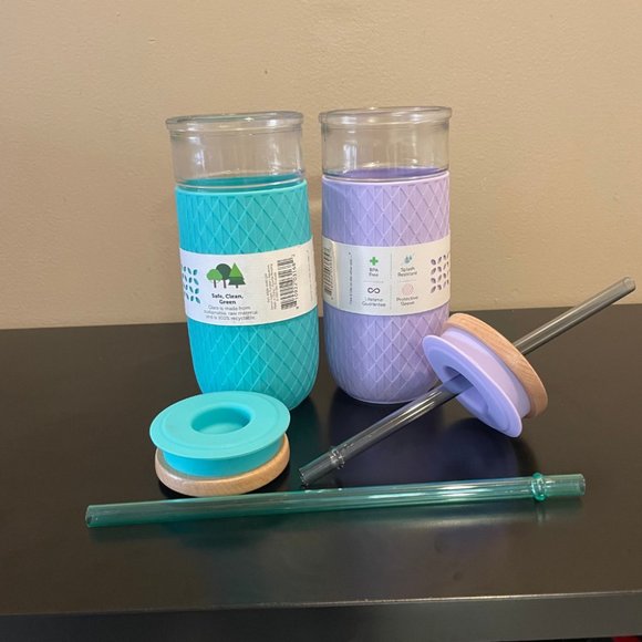 Ello 18 oz Glass Tumbler With Lid and Straw 2-Pc Set.  Silicone Sleeve. New - Picture 2 of 6